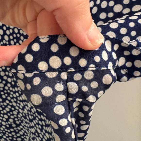 Short Sleeve The Limited Blue and White Blouse Size Extra Small - Picture 9 of 9